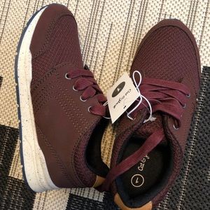Boys 1 sneakers NEW